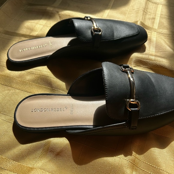 London Rebel wide fit snaffle mule loafers in black. US 10 UK 8. NEW NEVER WORN - Picture 9 of 9